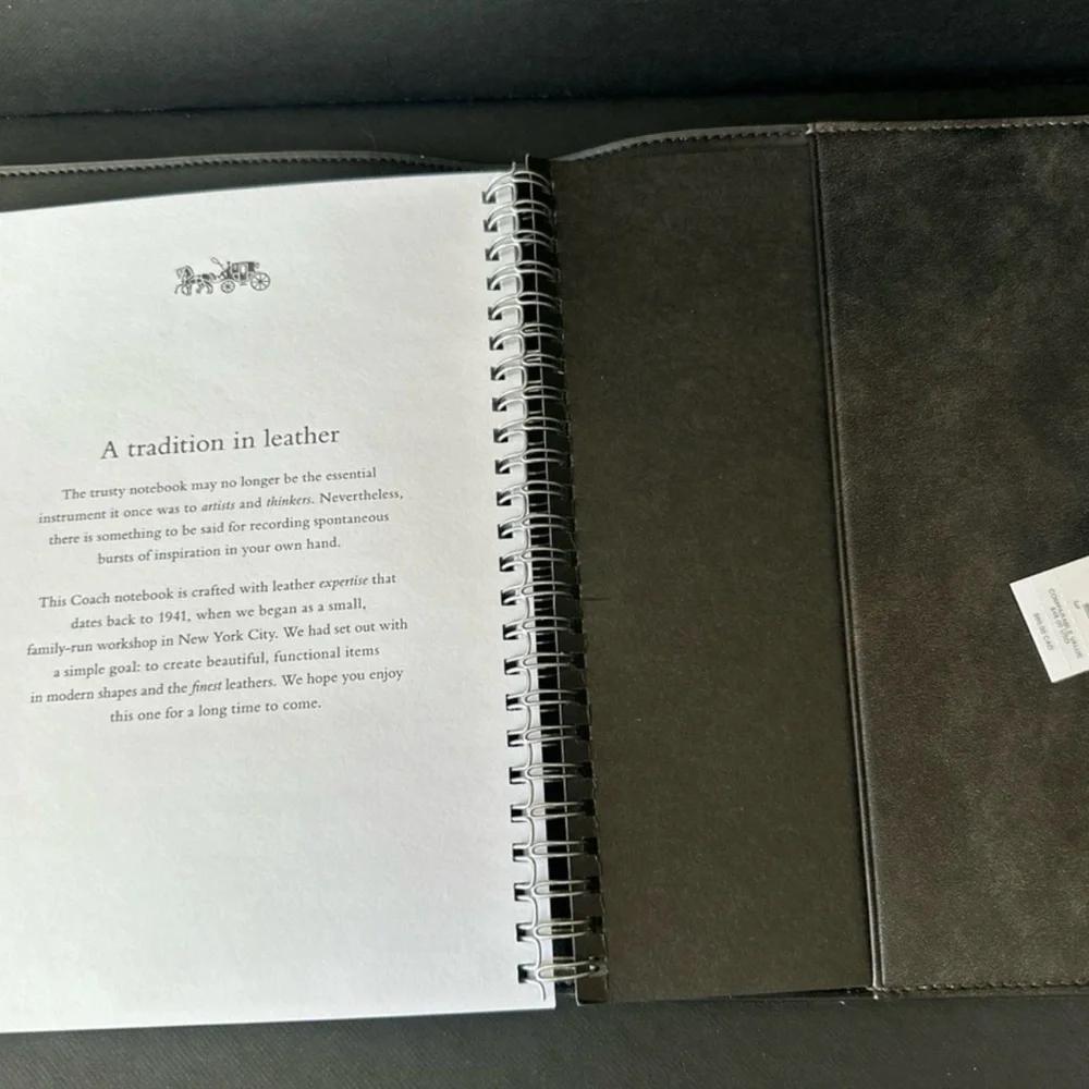NWT Coach Loved Canvas Notebook 🤎🖤